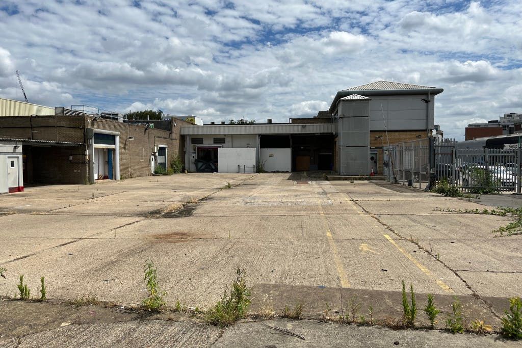 Property photo 2 of 7 Agents Insight  Front Image  15.Png