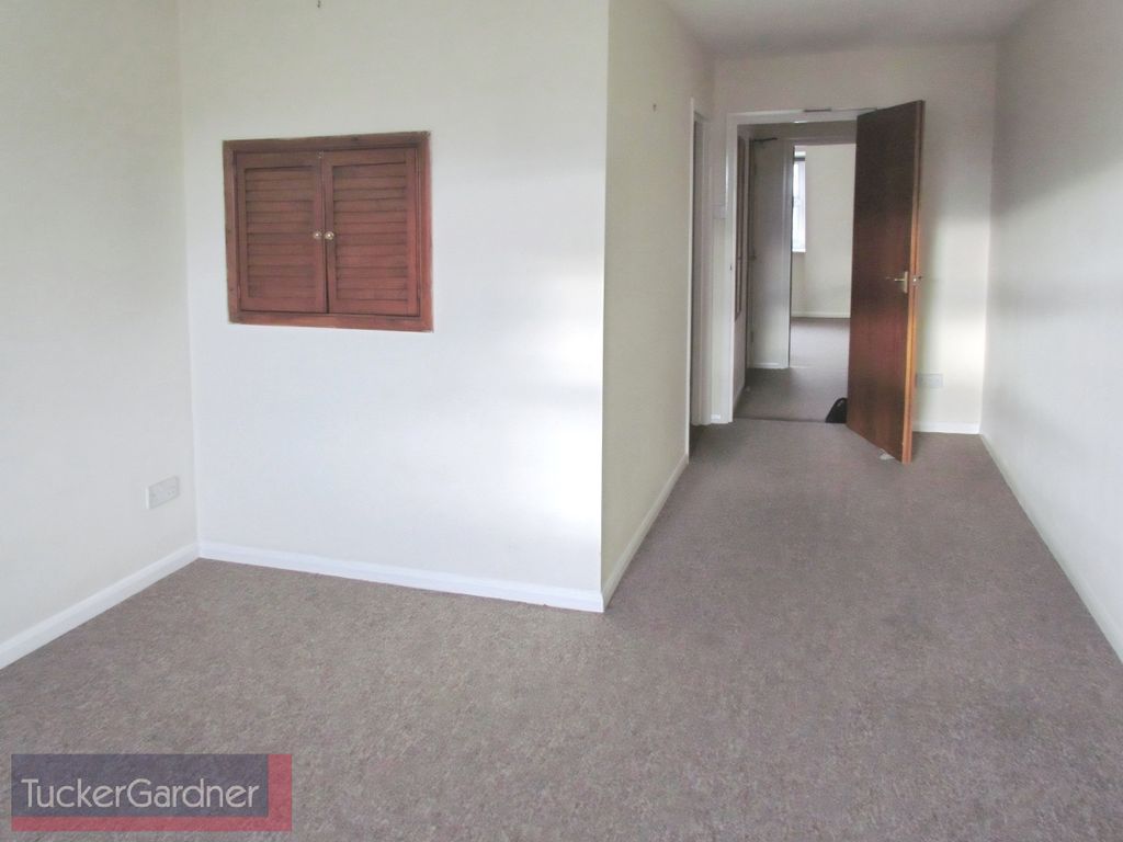 Property photo 3 of 4