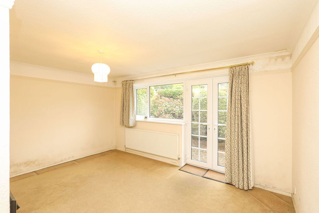 Property photo 2 of 23