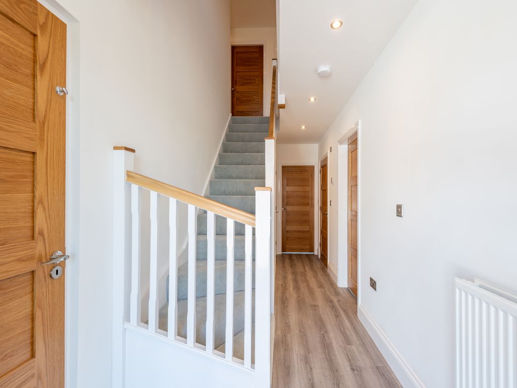 Property photo 1 of 34