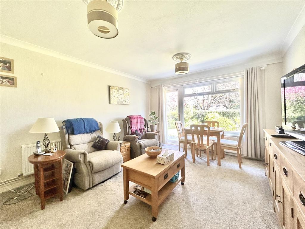 Property photo 3 of 17 Img_8915.Jpeg