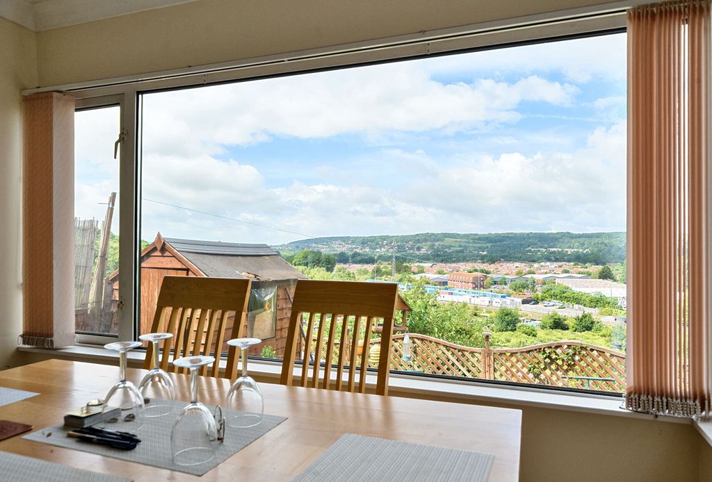 Property photo 2 of 19 1293442-8-6836F7A...