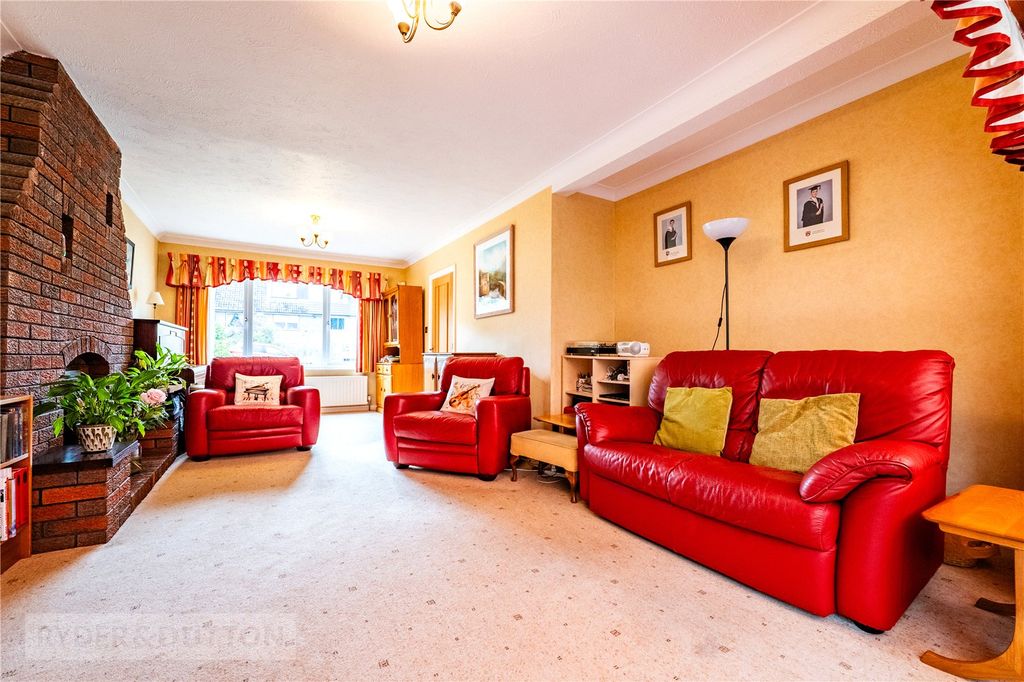 Property photo 3 of 26 Living Room