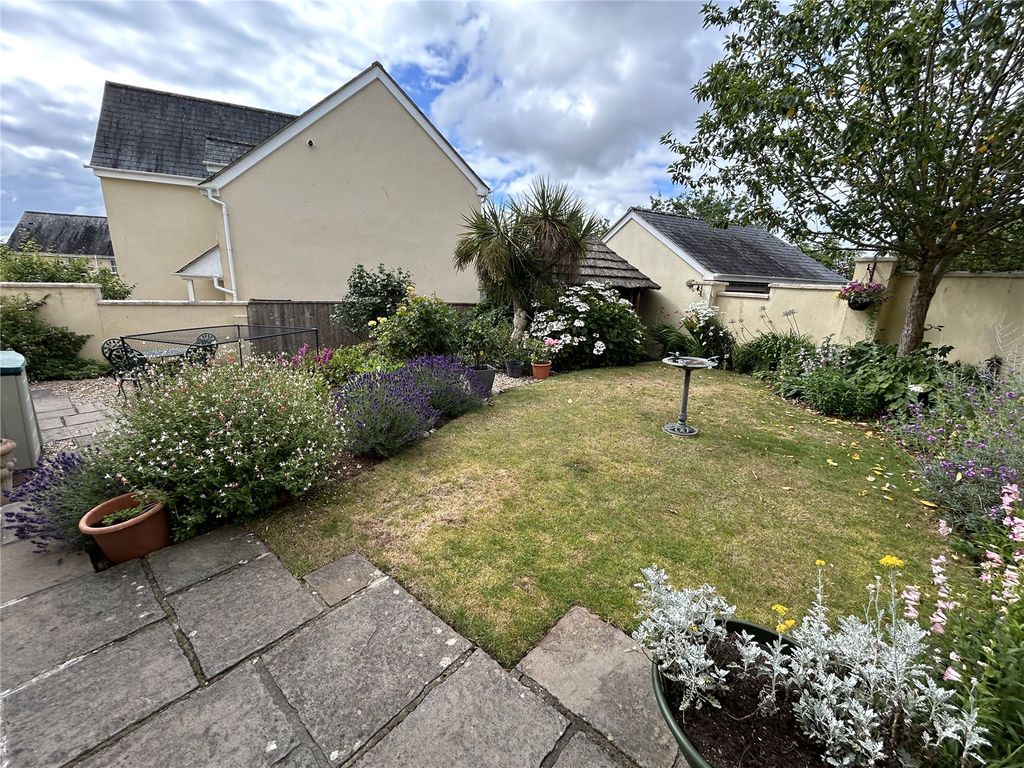 Property photo 2 of 19 Rear Garden