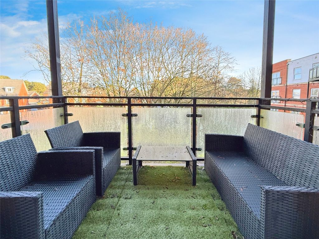 Property photo 3 of 15 Picture No. 14