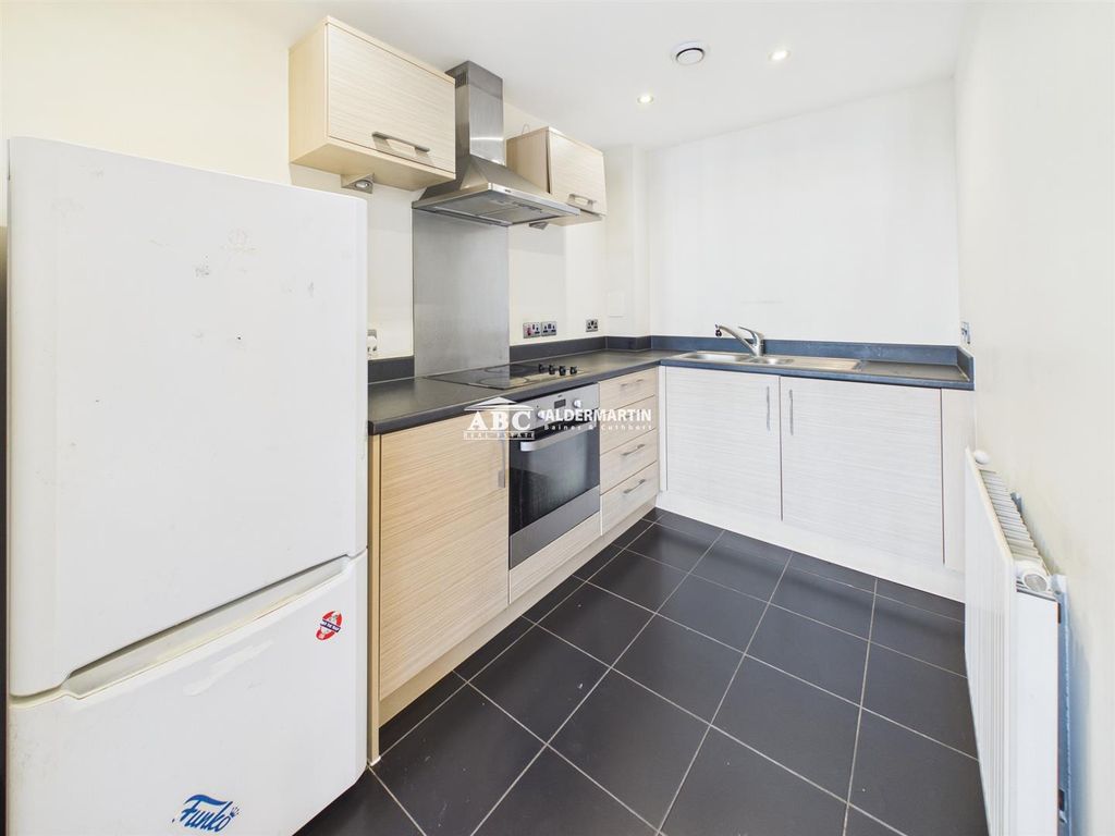 Property photo 2 of 7 Cam03827G0-Pr0137-Still001.Jpg