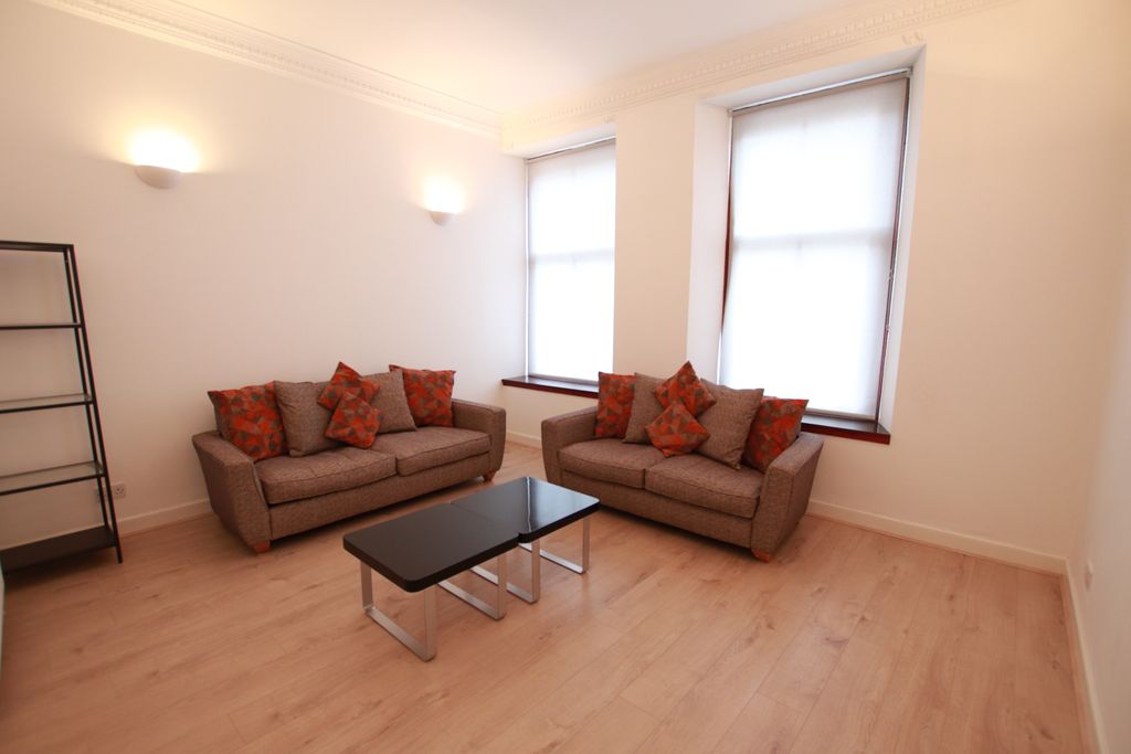 Property photo 2 of 7 Lounge