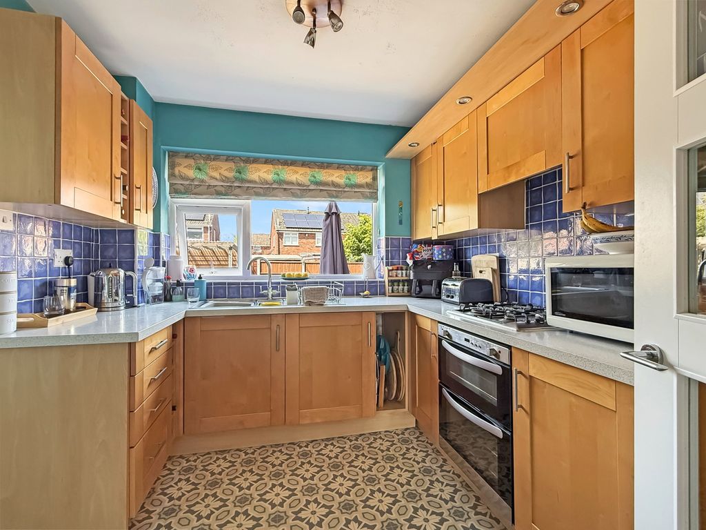 Property photo 3 of 20