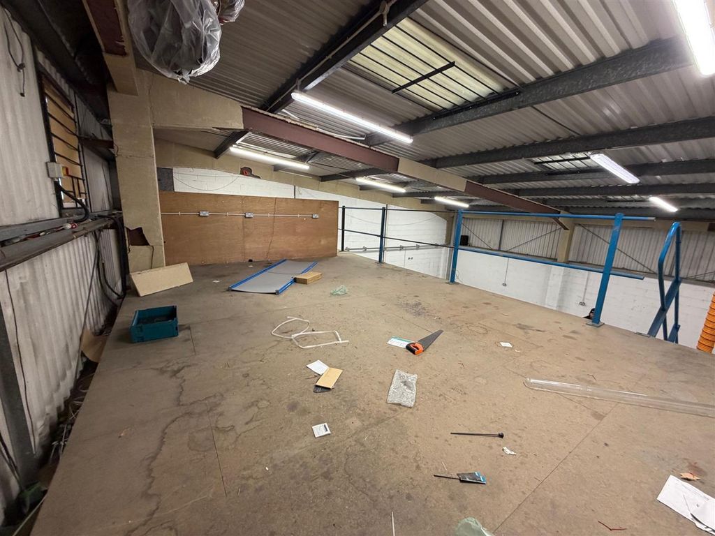 Property photo 3 of 10 14.Jpg