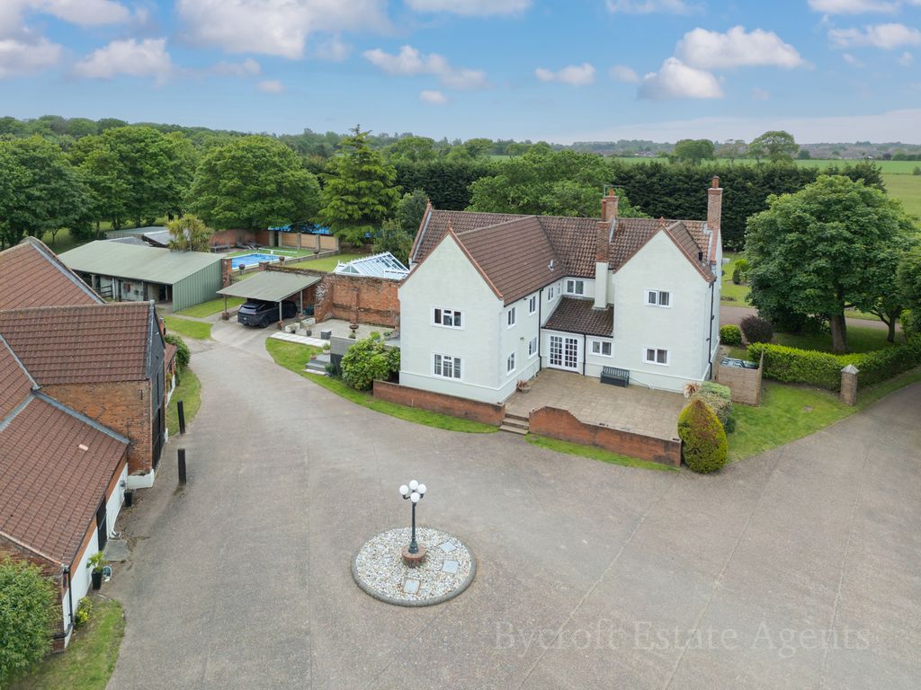 Property photo 1 of 38
