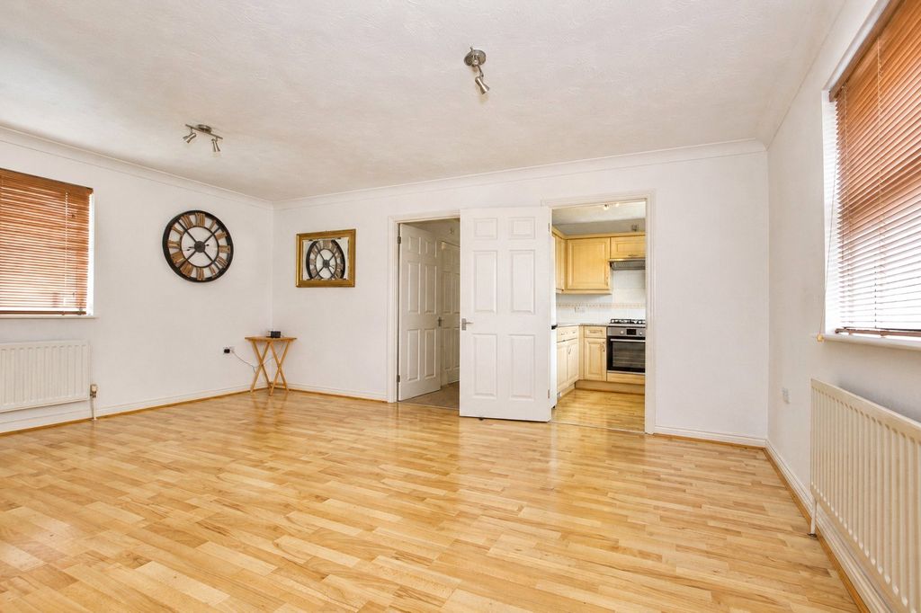 Property photo 2 of 12 Picture No. 03