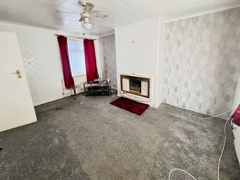 Property photo 2 of 13 Lounge