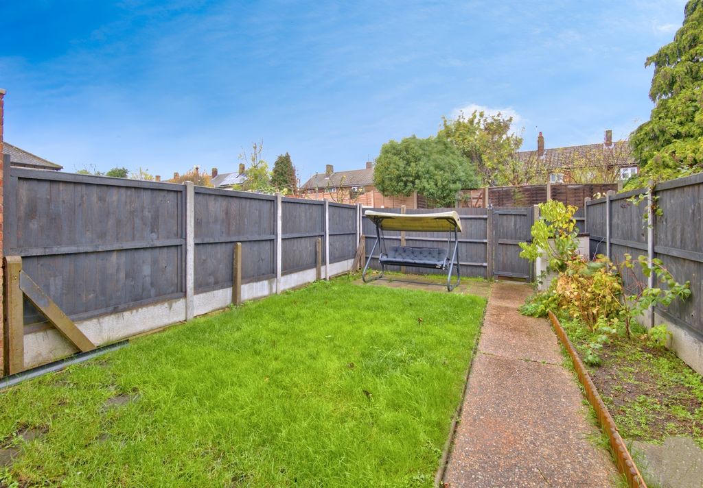 Property photo 3 of 17