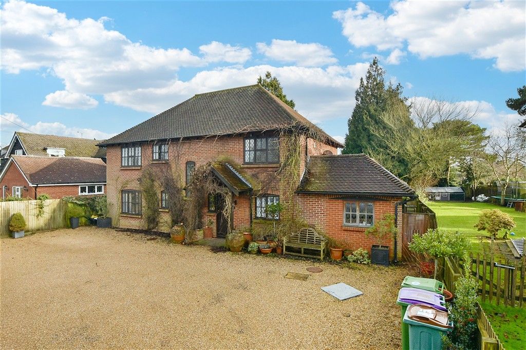 Property photo 1 of 11 External (Web)