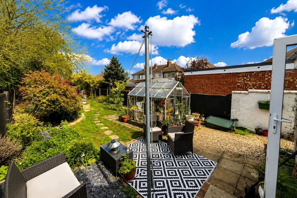 Property photo 3 of 14