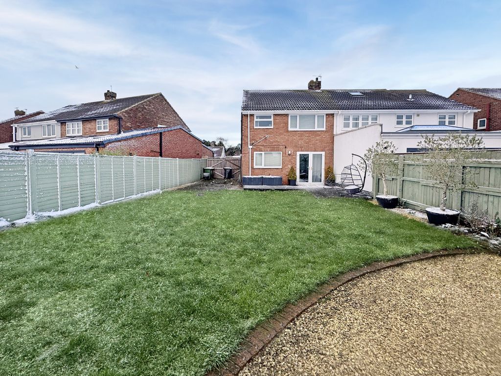 Property photo 3 of 26