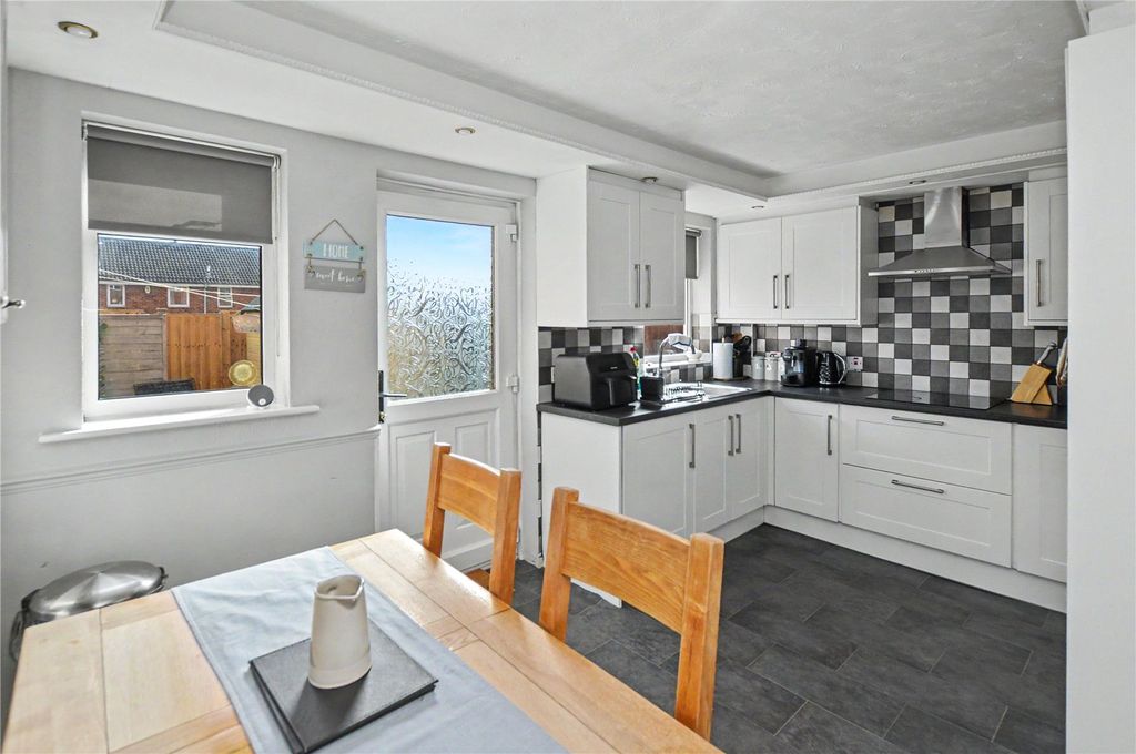 Property photo 3 of 13 Picture No. 08