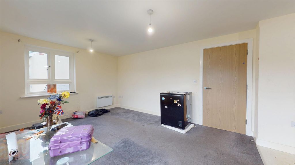 Property photo 2 of 8 Living Room