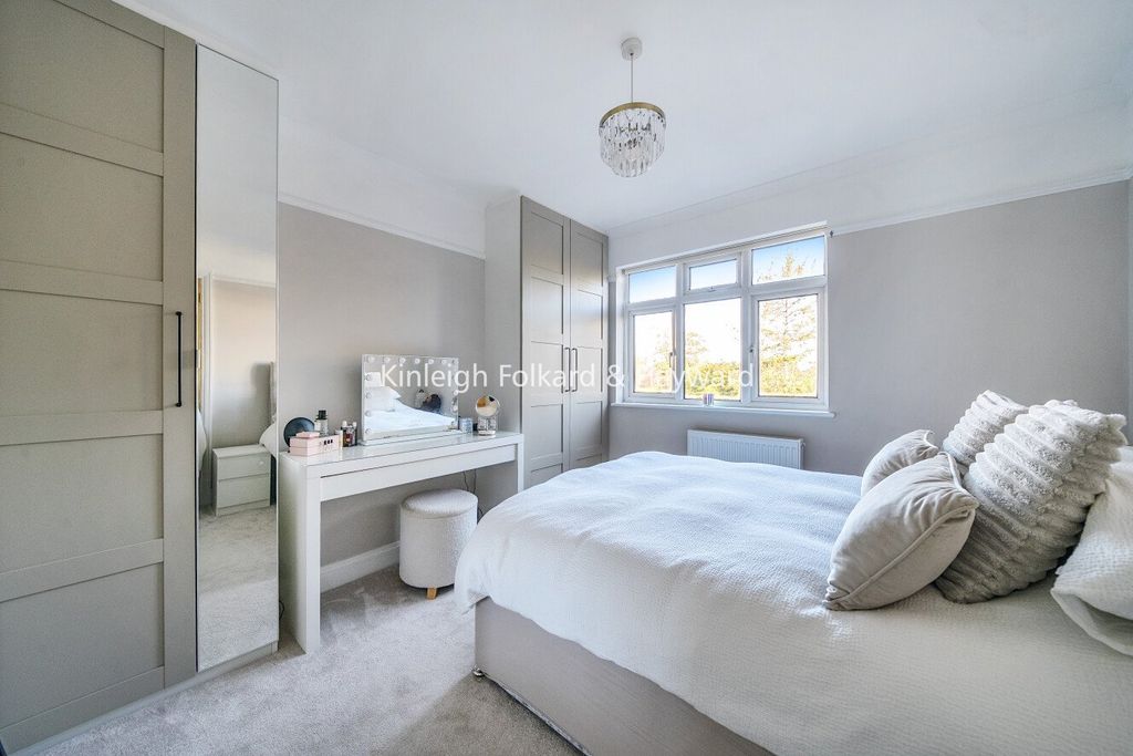 Property photo 3 of 18 Picture No. 01