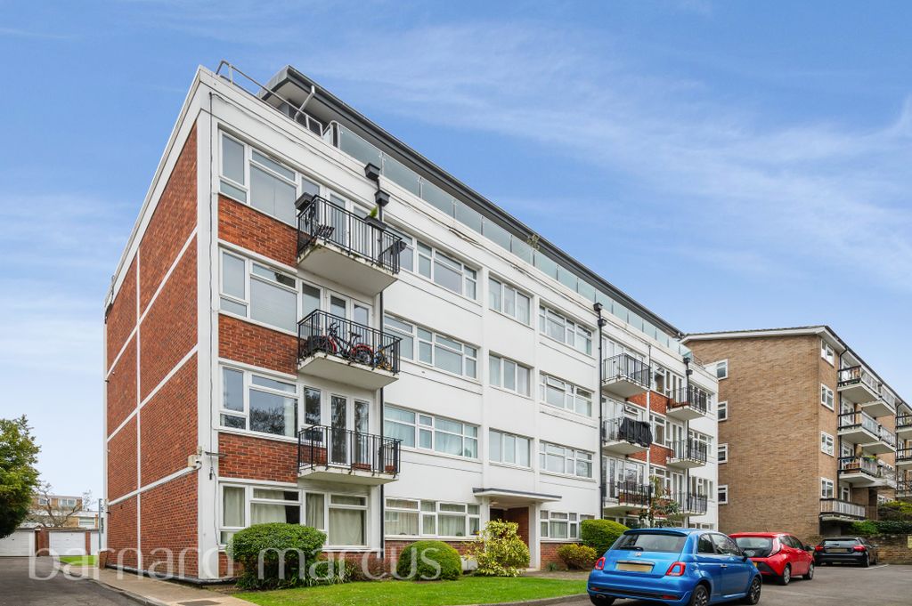 Property photo 1 of 17 Bedroom