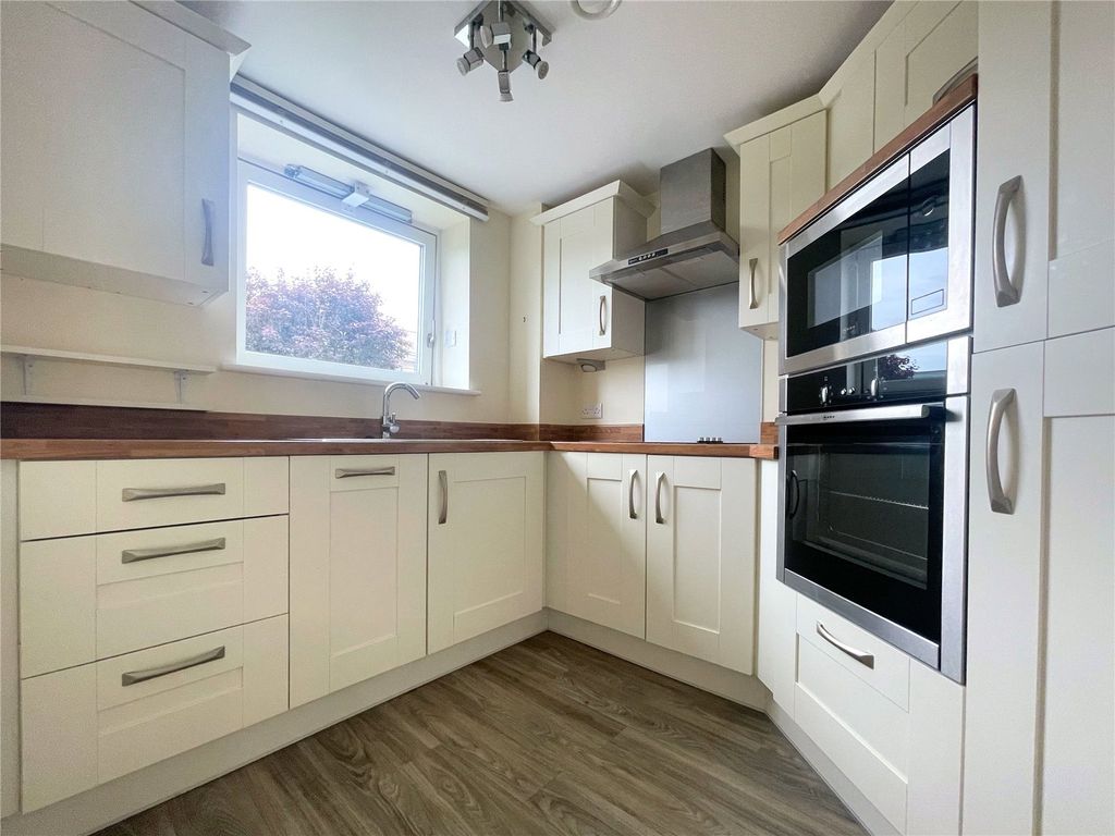 Property photo 3 of 15 Picture No. 20