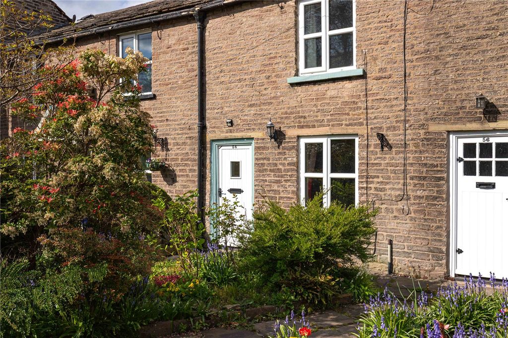 Property photo 1 of 11 Front View