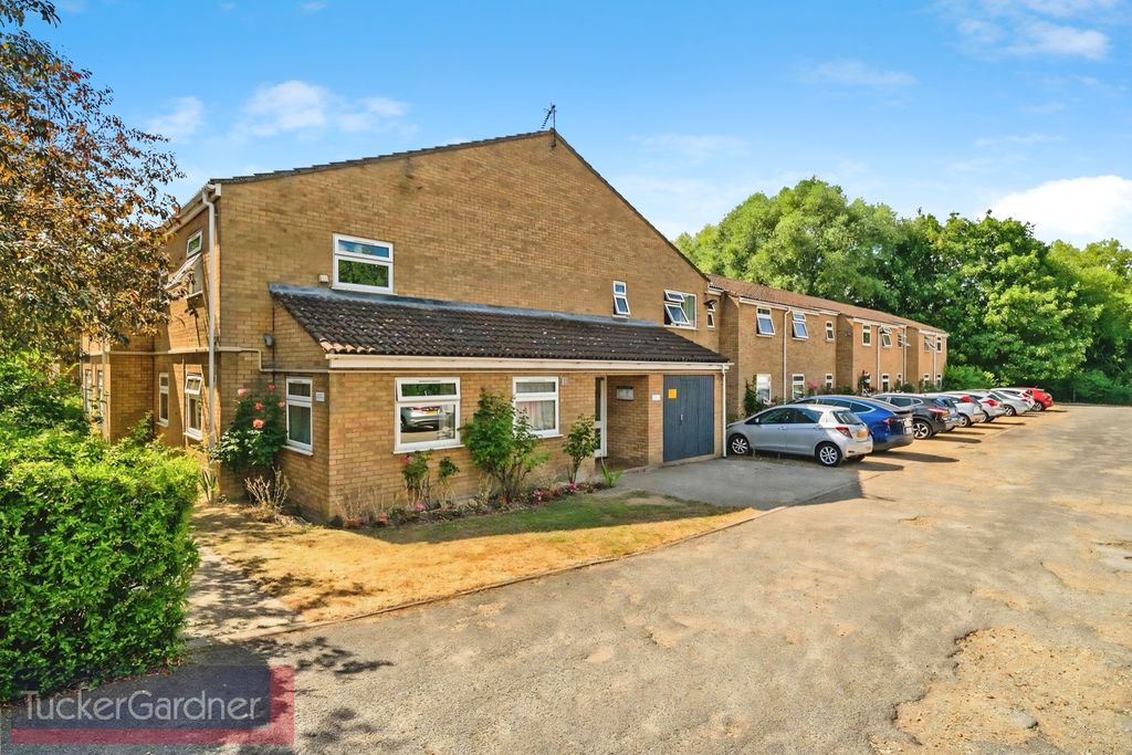 Property photo 3 of 6