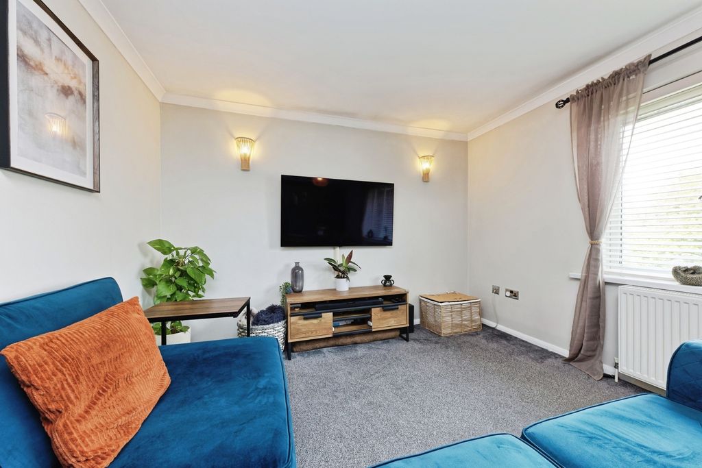 Property photo 2 of 15 Pbox-Img.Jpg