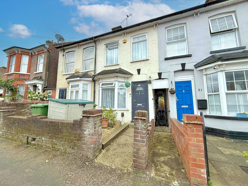 Property photo 1 of 12 Front