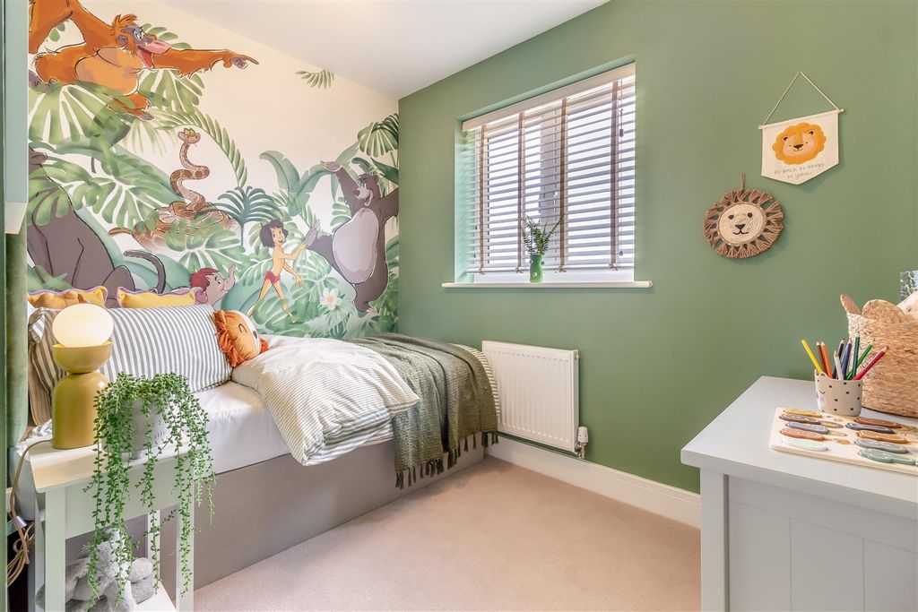 Property photo 3 of 12