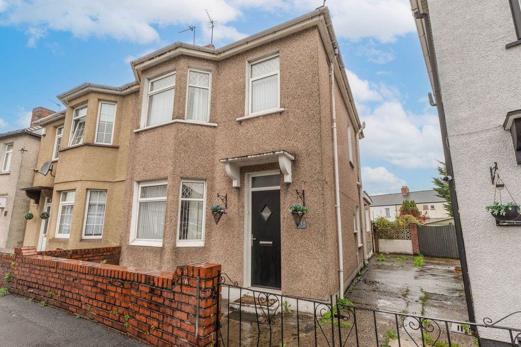 Property photo 1 of 17