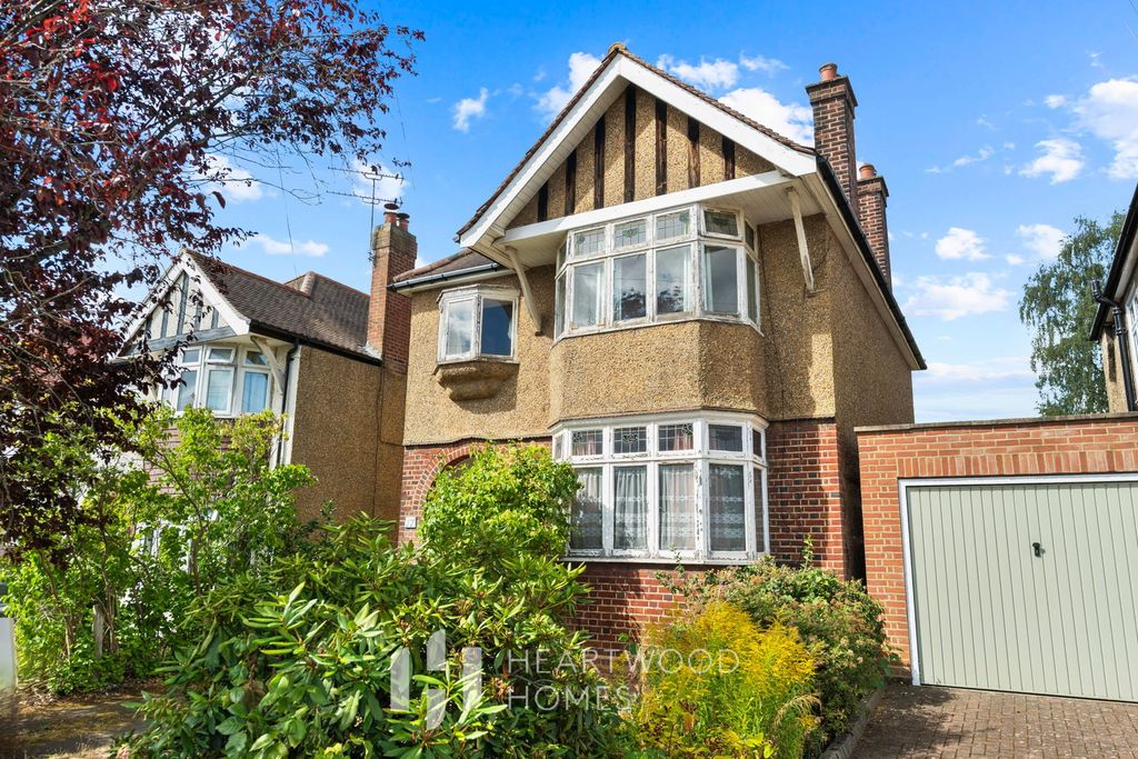 Property photo 1 of 17
