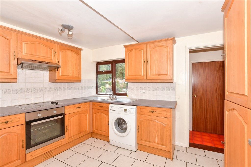 Property photo 2 of 12 Kitchen