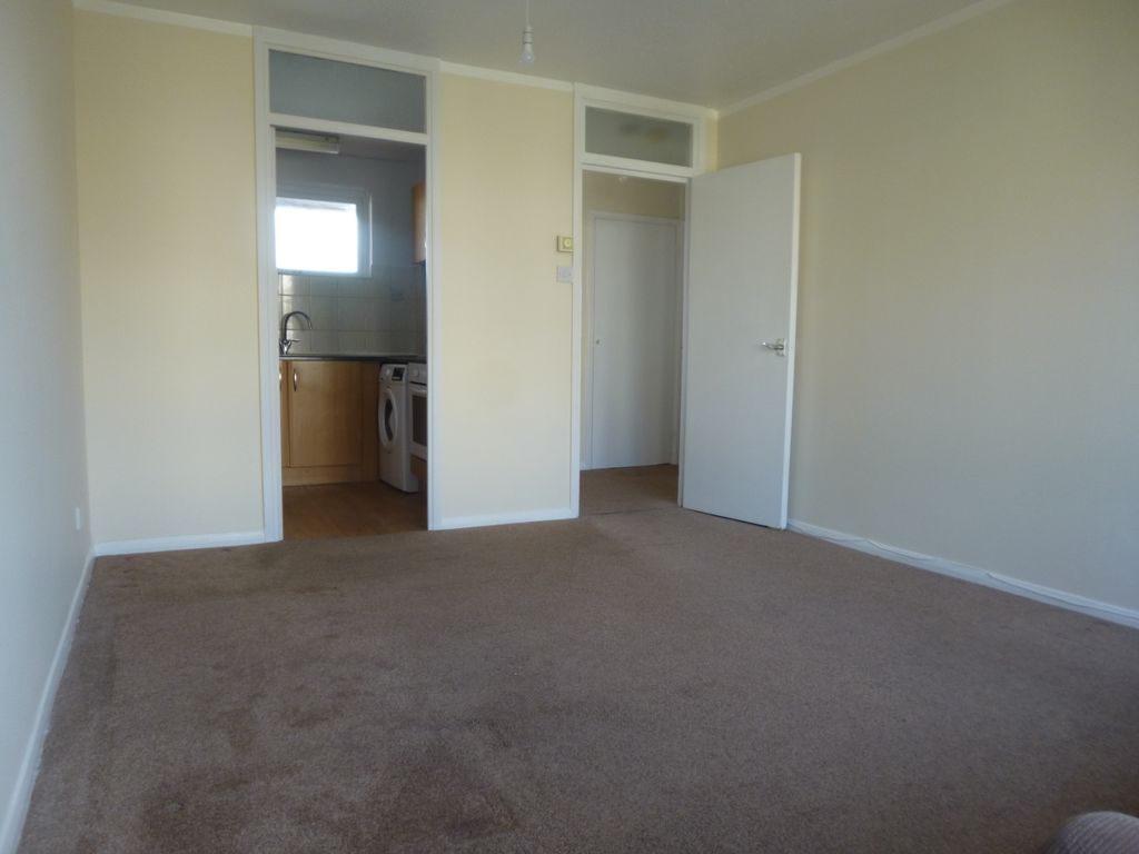 Property photo 3 of 5 Gallery