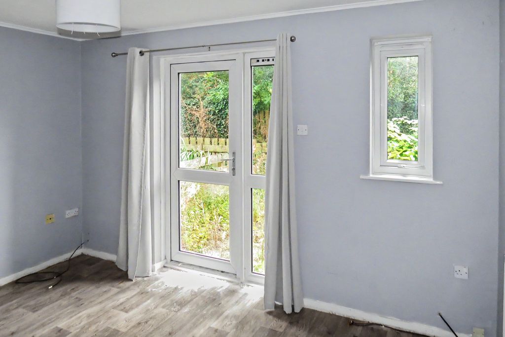 Property photo 2 of 15 47 Turnfield, Ingol, Preston, Lancashire, Pr2 7Dj