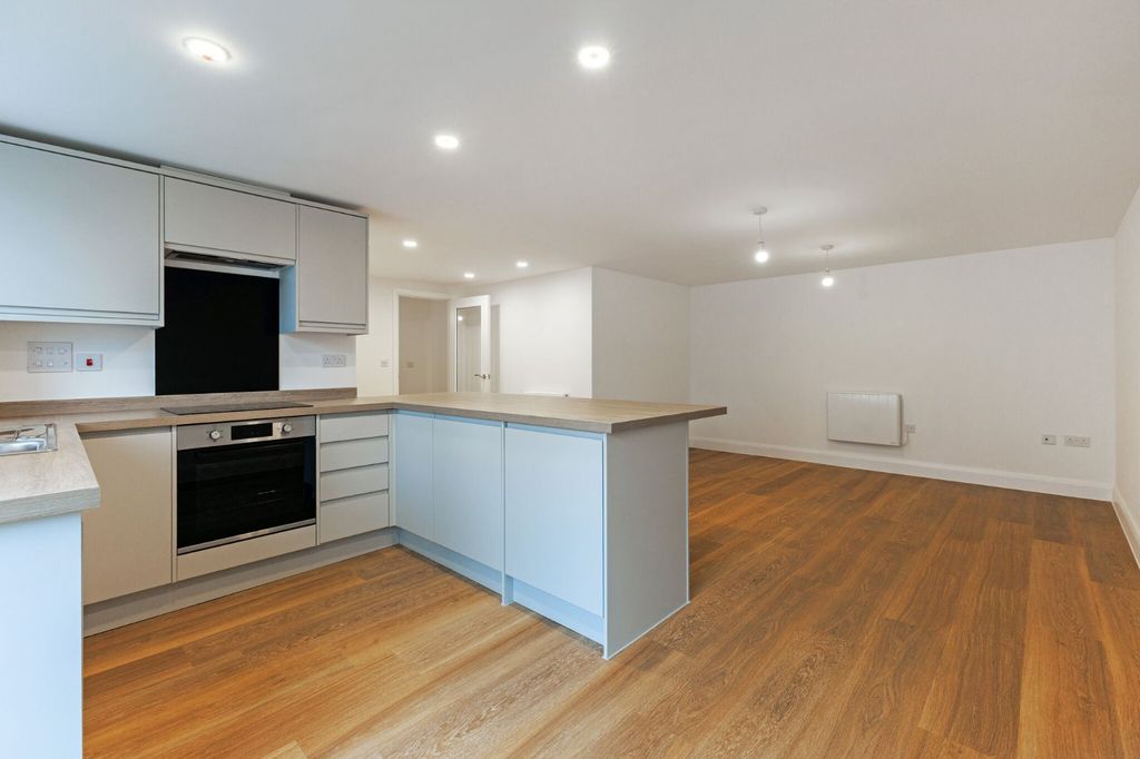 Property photo 1 of 10 1