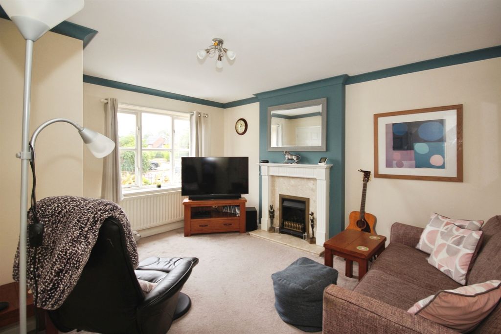 Property photo 3 of 13