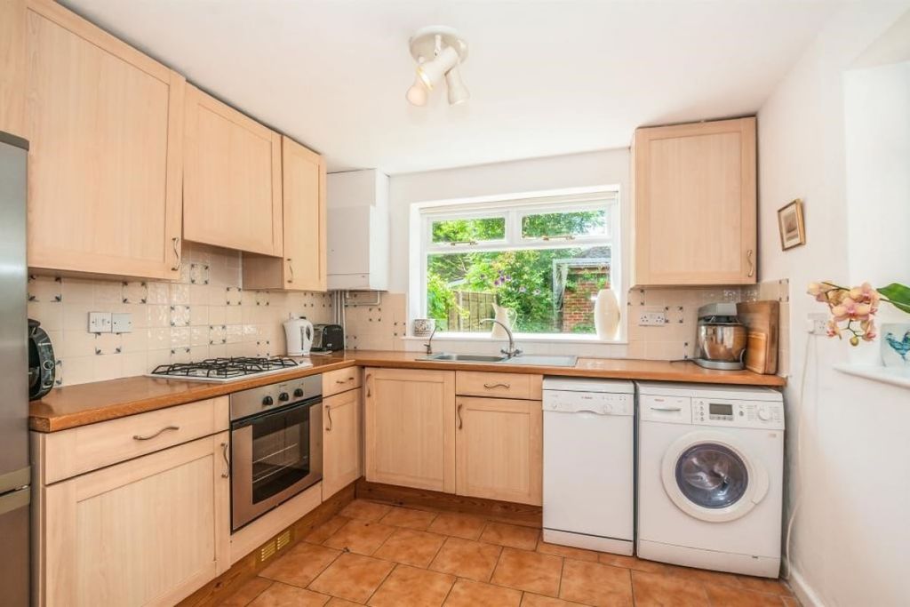 Property photo 3 of 9