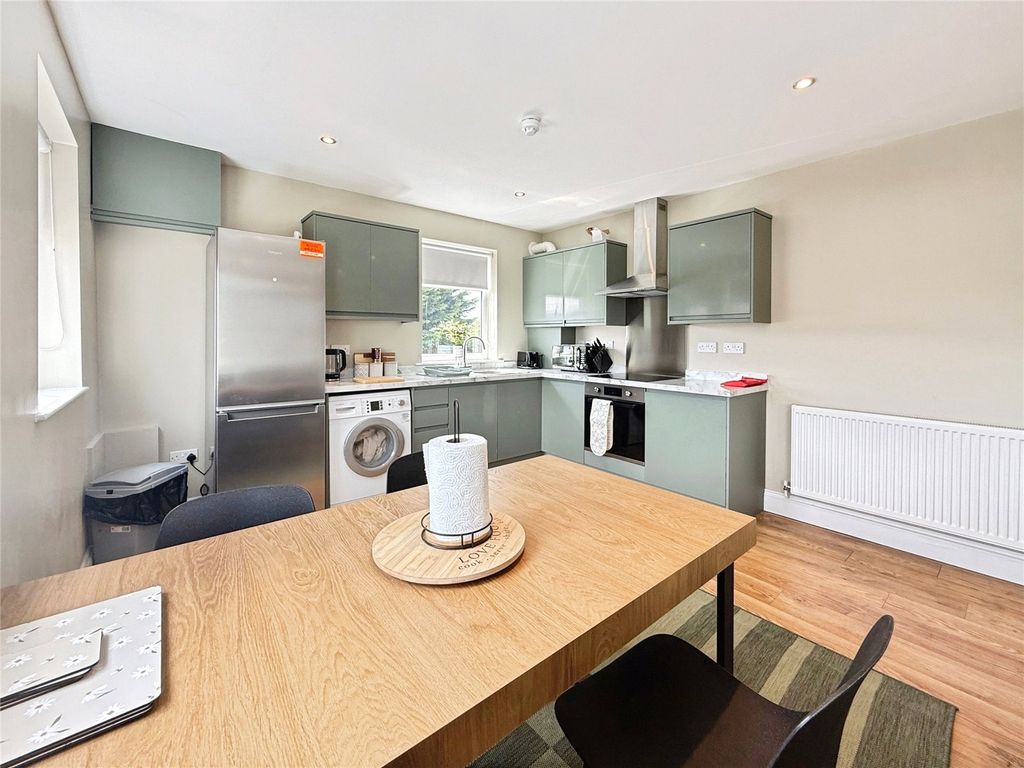 Property photo 2 of 12 Picture No. 01