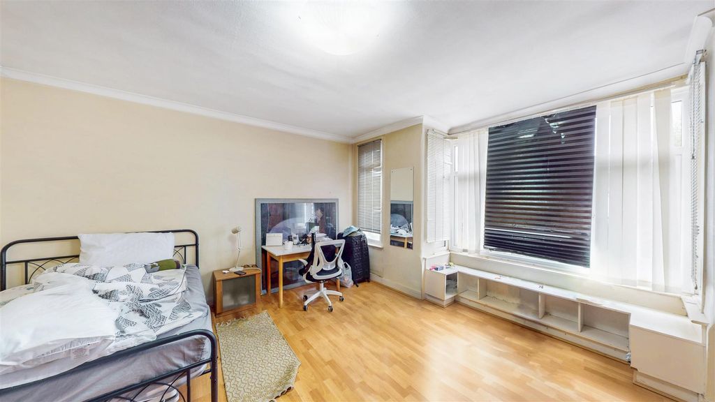 Property photo 2 of 25 91 Burlington Road - Cgmflwi2Nhoed8Fk6Xbe.Jpg