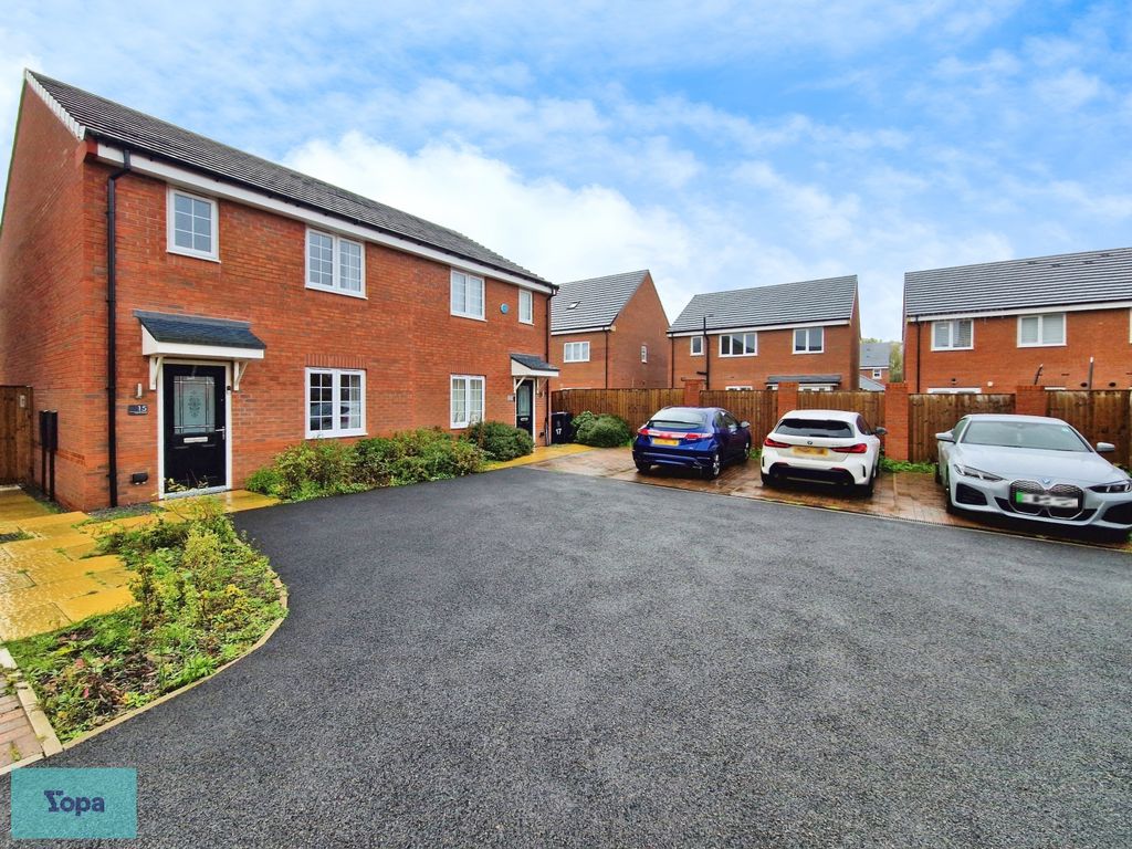 Property photo 1 of 23 Cul De Sac Location