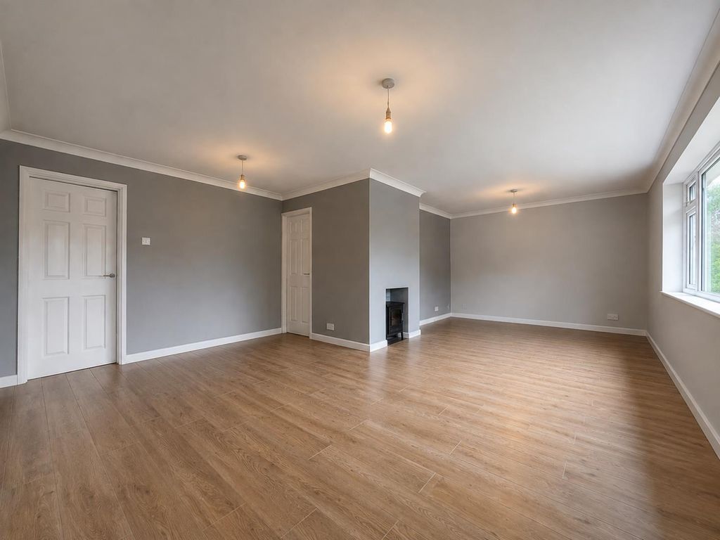 Property photo 2 of 12 67F11C37-6De6-415D-94B0-8Eaac37Bcf55.Png