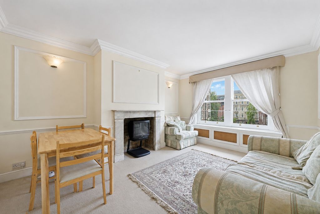 Property photo 1 of 13 Flat 52, Maybury Court - Utqollqjlhintyglujvx.Jpg