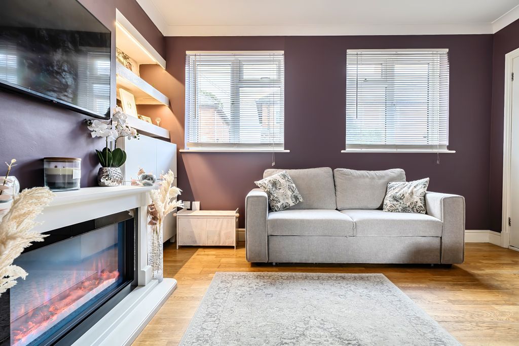 Property photo 3 of 21 152083711