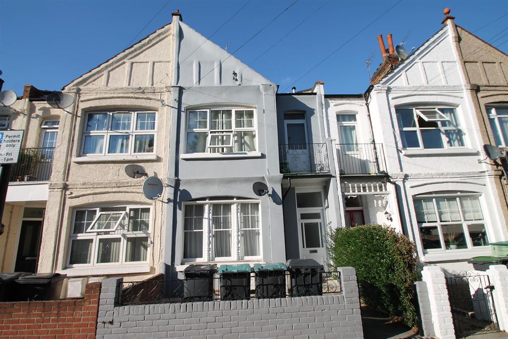 Property photo 1 of 10