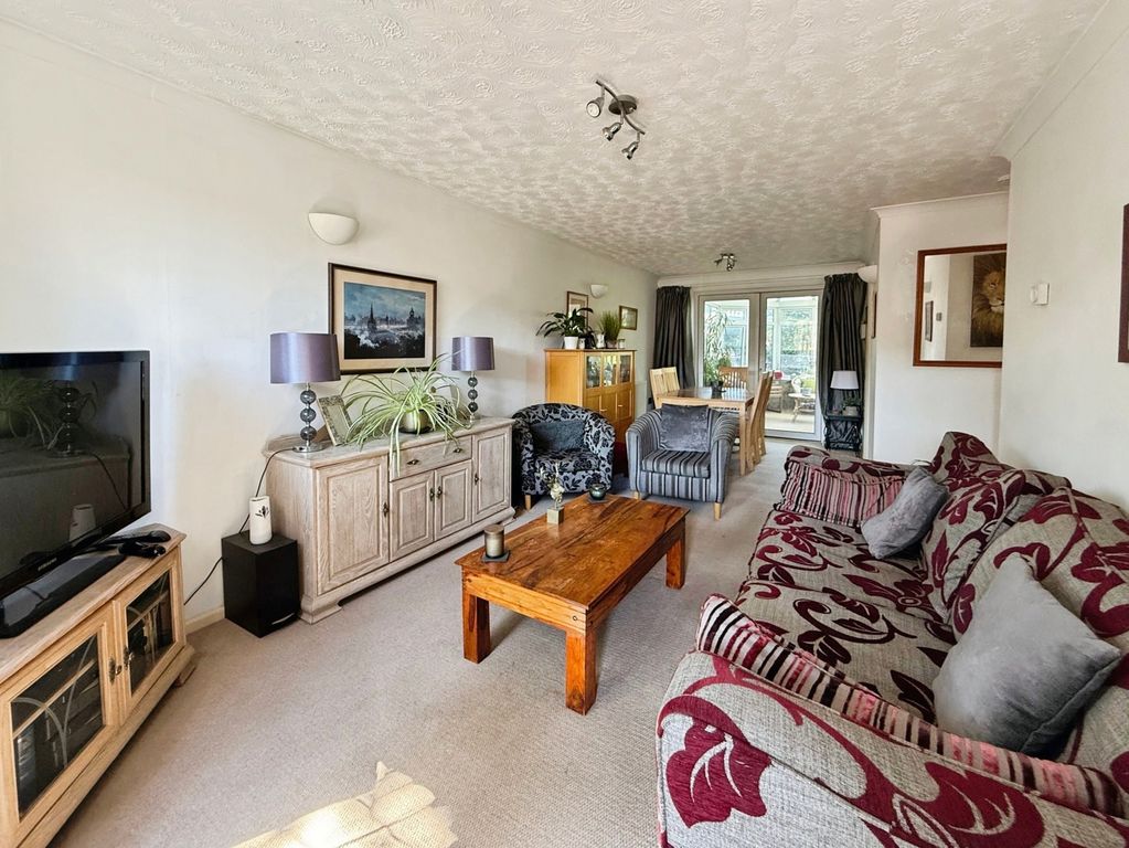 Property photo 2 of 10 Pbox-Img.Jpg