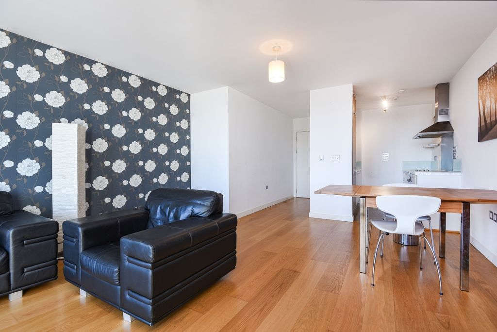 Property photo 2 of 6 Recep