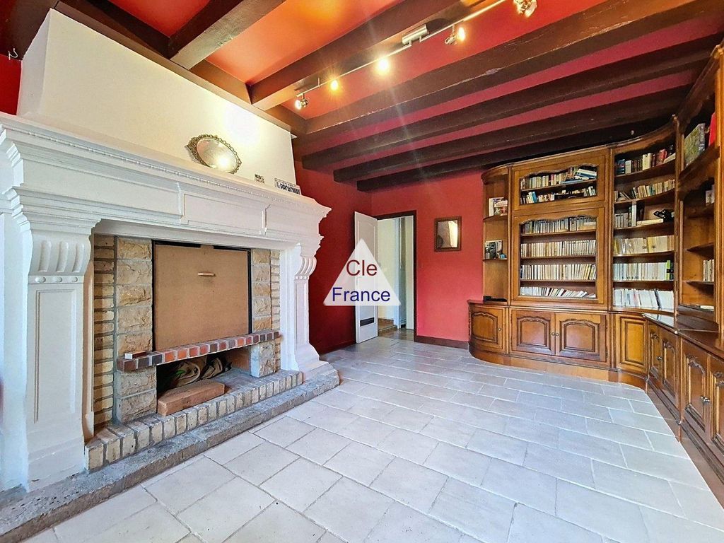 Property photo 2 of 23