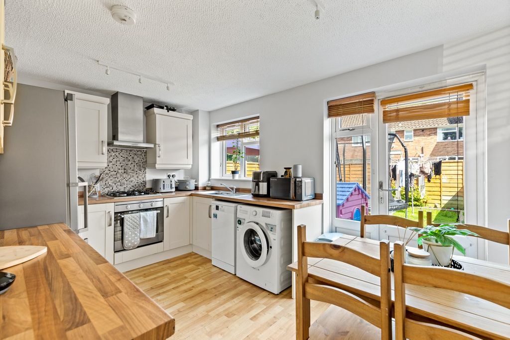 Property photo 3 of 14