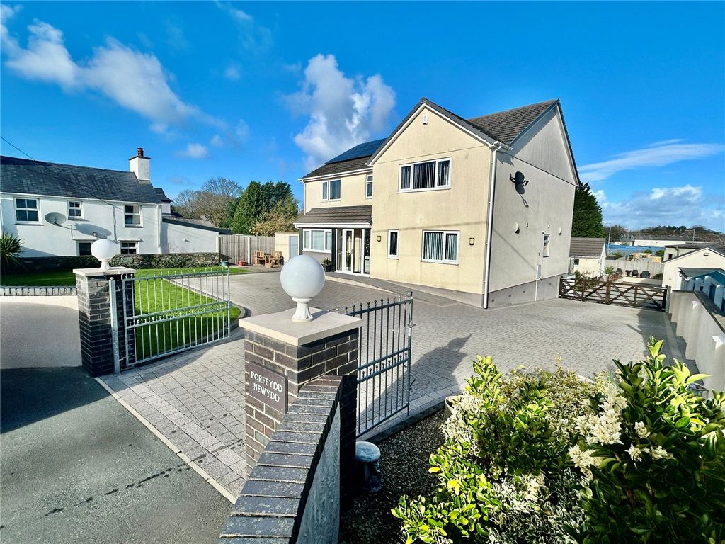 Property photo 1 of 42 Picture No. 27